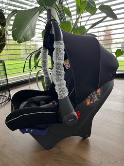 NOVÁ autosedačka vajíčko Klippan dinofix - 5