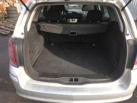 Náhradní Dily opel Astra h 1,9 cdti 74 Kw - 5