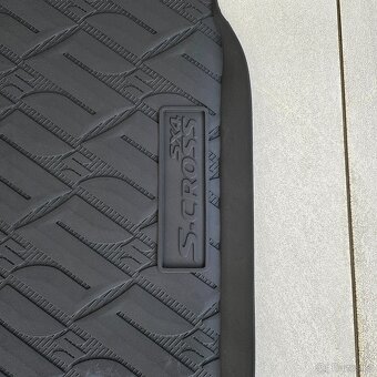 Autokoberce pryžové SUZUKI S-CROSS 2014-2021 - 5