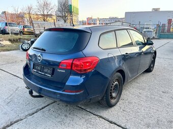 Opel Astra J kombi, najeto 126.908 km, 2 sady kol - 5