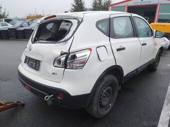 Nissan Qashqai 2010 2,0DCi 110kW havar. DILY z AUTA - 5