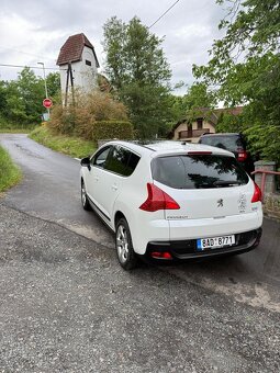 PRODÁM PEUGEOT 3008 2.0HDI - 5