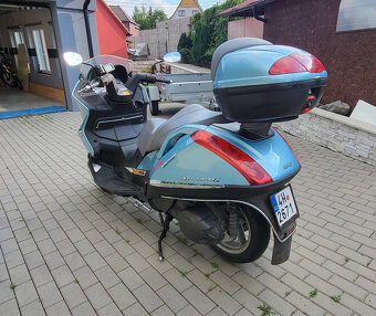 Aprilia Atlantic 500 - 5