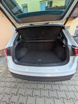 Volkswagen Tiguan Highline  4x4 
 - 5