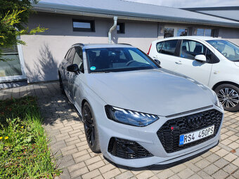 nový model Audi RS4 r.2022 21tiskm záruka 1/2027 - 5