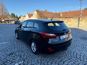 Hyundai i30 1.6 CRDi 81kw Servisní kniha - 5
