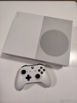 XBOX ONE S 1TB TOP - 5