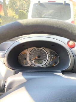 Nissan almera tino 2003 - 5