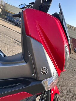 YAMAHA 125 MMAX skútr - 5