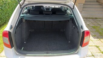 Škoda Octavia 2 kombi 1.6TDI 77KW po servise 1.majitel - 5