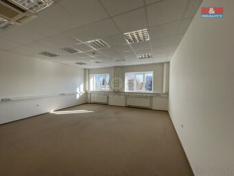 Pronájem celého patra kanceláří, 383 m², ul. Vídeňská, Brno - 5
