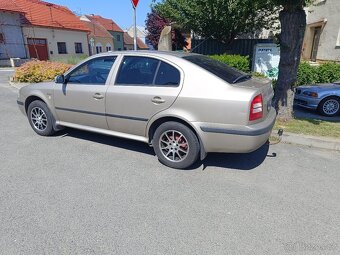 Škoda Octavia, 1.6 75 KW LPG - 5