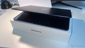 MacBook Air M3 – 16 GB RAM / 256 GB SSD - 5