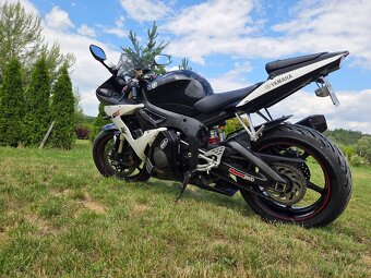 Yamaha R6 - 5