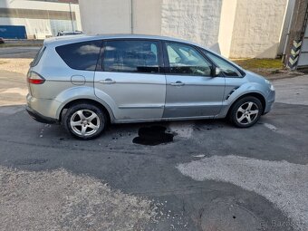 Ford s Max 2.0tdci Rok výroby: 2/2011 Najeto 250tis STK 4/26 - 5