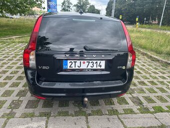 Volvo v50 drive - 5