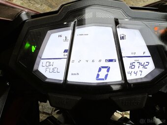 Yamaha YZF-R 125 - 5