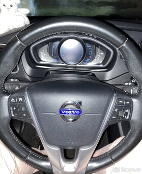 VOLVO V40, Diesel D3, 2012 - 5