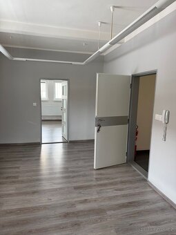 Pronájem nebytových prostor - 5