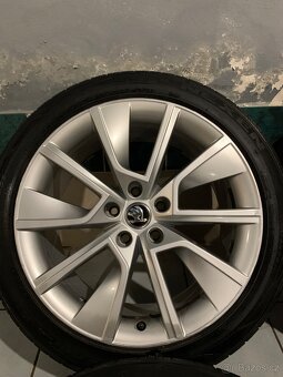 Alu kola Škoda R18 5X112 LETNÍ PNEU 235/45 R18 SUPERB SCOUT - 5