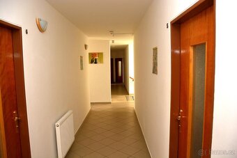 Hradec Králové - pokoj se sociálkou v rodinnéím domě - 5