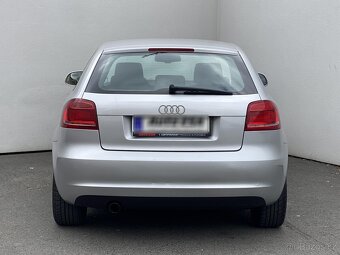 Audi A3 1.6 MPi , 75 kW benzín, 2011 - 5