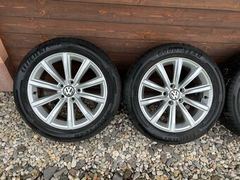 letní alu kola vw London R17 215/55/17 - 5
