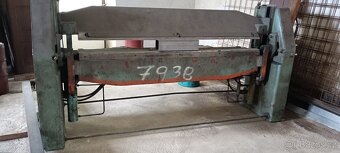Ruční tabulové nůžky a hydraulická ohýbačka plechu - 5