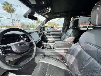 2024 Jeep Grand Wagoneer L Obsidian 3.0 - 5
