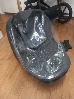 Thule Urban Glide 2 (komplet sada +autosedačka s izofixem) - 5
