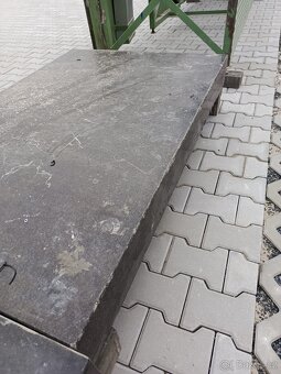 RETRO kovová police + 2 ks kamenná deska žulová - 5