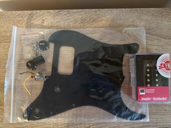 Fender Squier stratocaster - 5