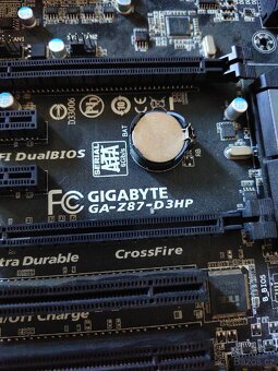 Procesor Intel 4670k +základní deska - 5