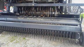 Lis na kulaté balíky Case 465 - 5