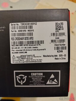 ASUS ROG CROSSHAIR X870E APEX - 5