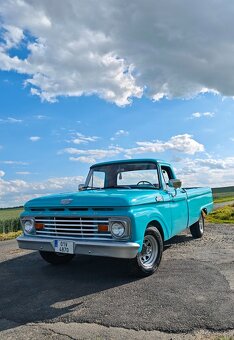 Ford F-100 PickupTruck - 5