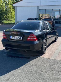 mercedes benz c203 - 5