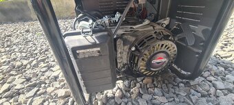 Výkonná elektrocentrála 380 i 220 - 5