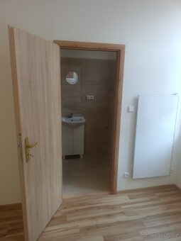 Nabízím pronájem bytu 2+kk 45m2 po kompletní rekonstrukci - 5
