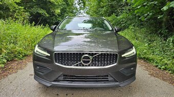 Volvo V60 B4 2.0 Cross Country, 1.majitel 2021, TOP stav - 5