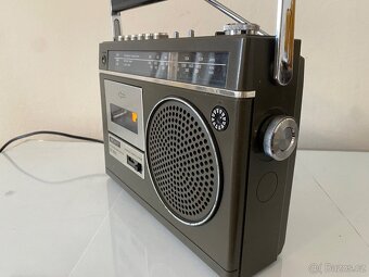 Radiomagnetofon Sony CF-160L, rok 1975 - 5