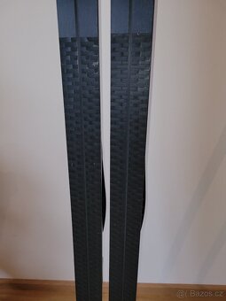 Dětské běžky Inovik 135 cm se šupinami - 5