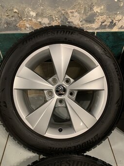 Alu kola Škoda R16 5X112 ZÁNOVNÍ ZIMNÍ PNEU 205/60 R16 - 5
