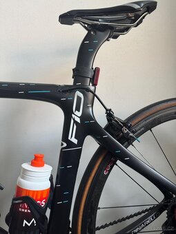 Pinarello dogma f10 Sky edice - 5