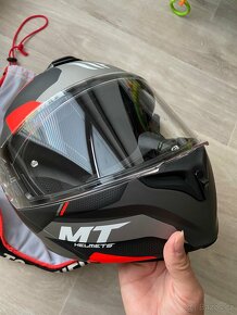 Výklopná přilba MT - 5