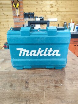 Aku příklepová vrtačka Makita - 5