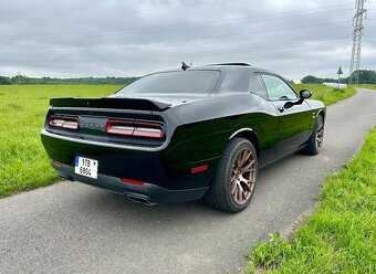 Dodge challenger 5.7 HEMI R/T - 5