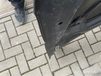 Prodám přední kapotu VW Passat CC r.v. 2009 - 5