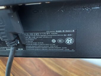 LCD Monitor Dell - 5