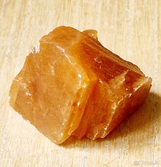 Minerály kameny - KALCIT medový, 5cm - 5